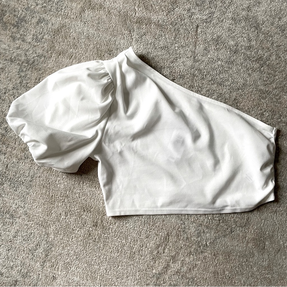 NWT one shoulder crop top